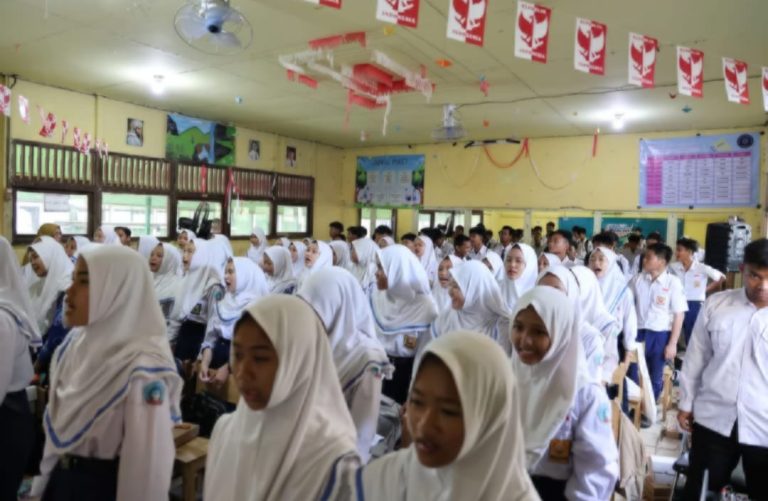 PHOTO-2025-10-14-18-30-47